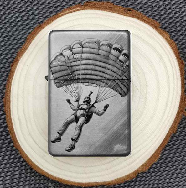 Fallschirm-Feuerzeug mit individueller Gravur – Exklusives Design für Abenteuerlustige