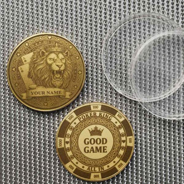 Personalisierter Poker Card Guard Münze aus Messing | Lion King Motiv mit Name