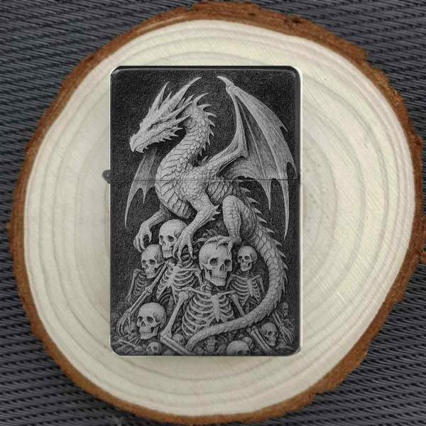 Drache auf Skelette Feuerzeug optional personalisiert