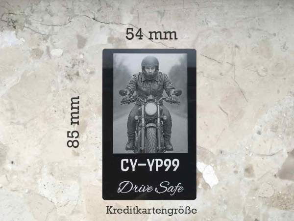 Gravierte Metallkarte für Motorradfahrer – mit Wunschtext & Foto, personalisierbar