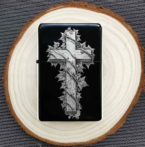 Kreuz Feuerzeug No2 mit Efeu Ranke religiöses Symbol opt. personalisiert mit Text