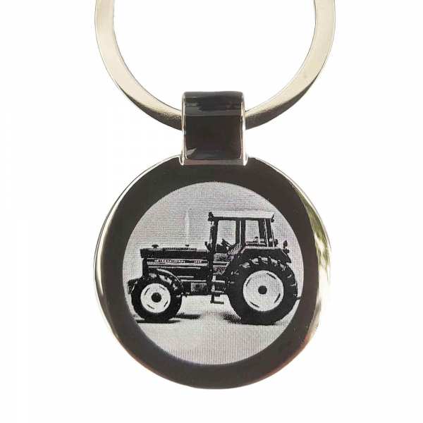 IHC 1455 Traktor Schlüsselanhänger mit Gravur
