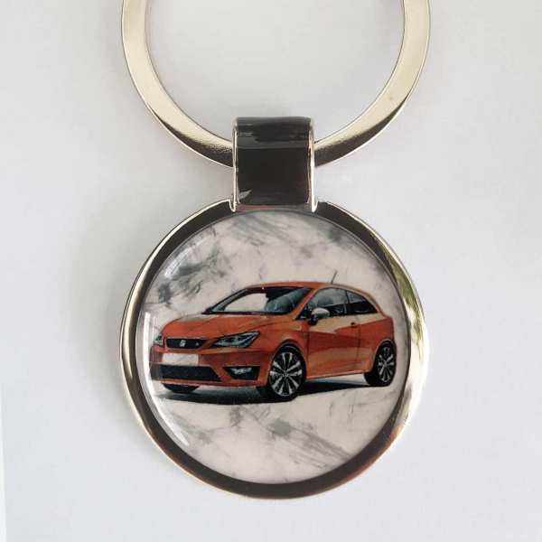 Seat Ibiza Schlüsselanhänger personalisiert mit Gravur