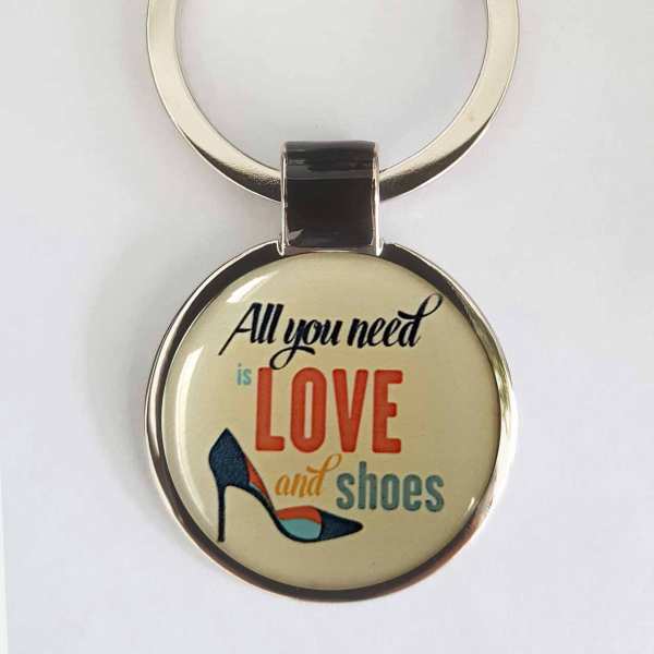 Schlüsselanhänger personalisiert für Frauen Schuhe mit Gravur