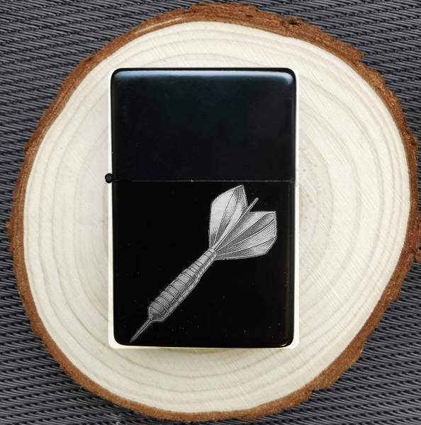 Darts arrow lighter with your own text engraving, personalized gift in the darts club