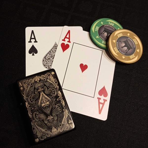 Briquet à cartes No6, cadeau personnalisé en option avec gravure de texte