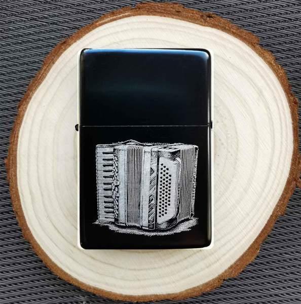 Akkordeon Feuerzeug mit Gravur Geschenkidee für Musiker Ziehharmonika