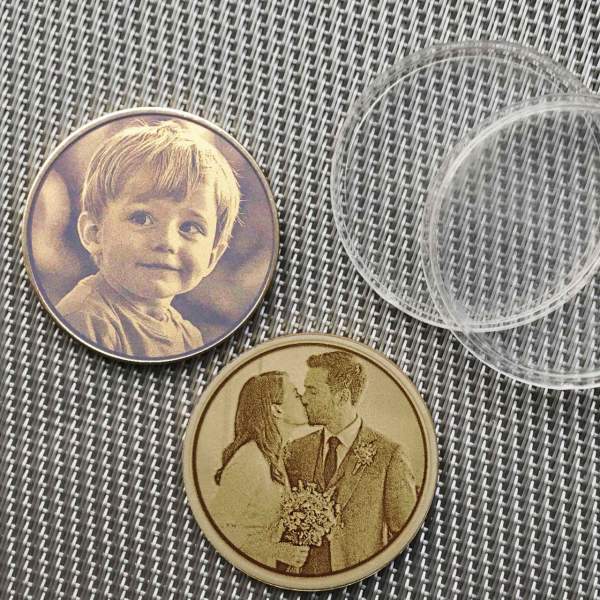 Hochzeitsmünze personalisiert – mit Gravur von Namen & Datum aus Messing