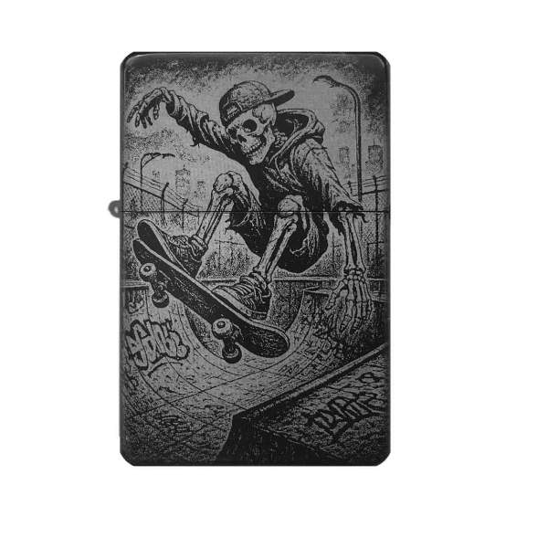 Skater Feuerzeug Skull optional personalisiert