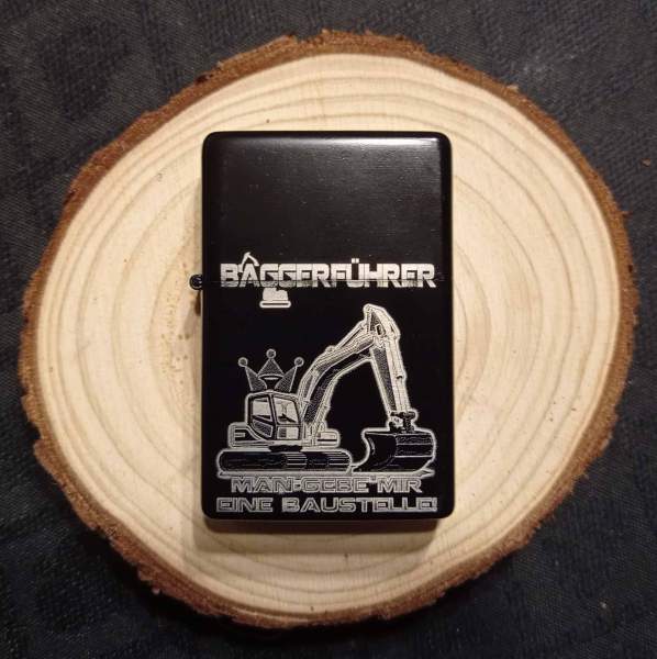 Briquet de conducteur de pelle et gravure de texte propre