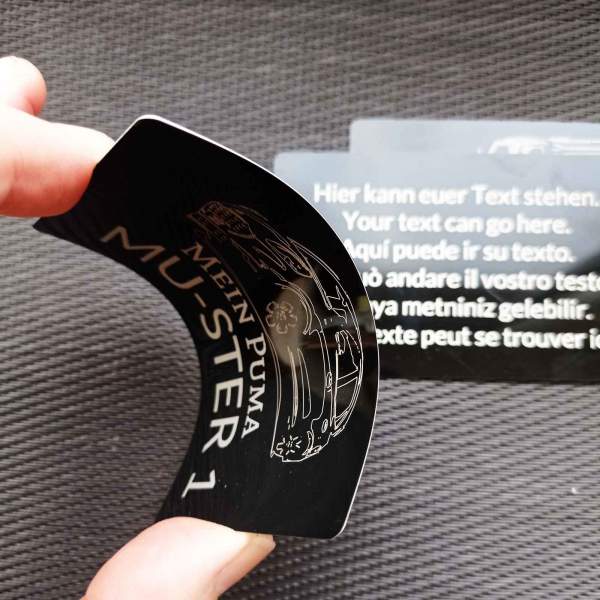 Gravierte Erinnerungskarte für Hunde – personalisierbare Metallkarte mit Foto & Namen