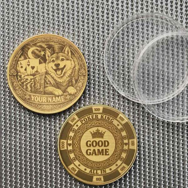 Standard-Rückseite im Casino-Chip-Design neben der Poker-Pascha-Vorderseite.