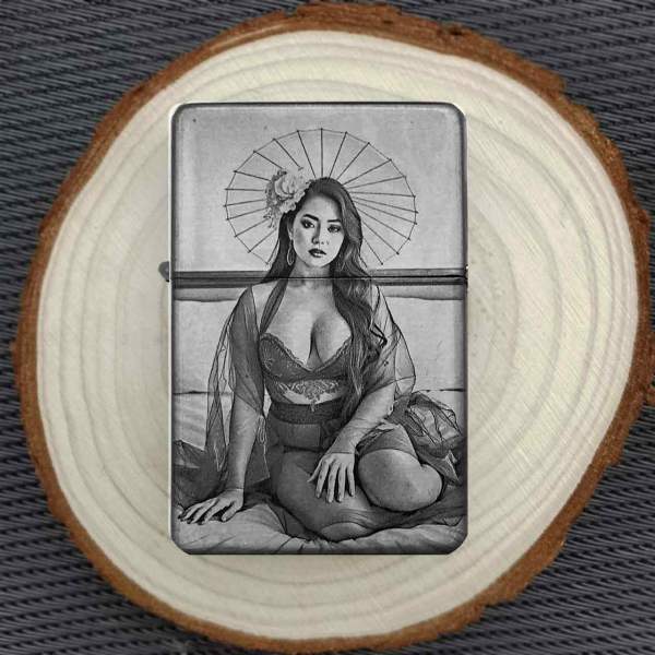 Feuerzeug Geisha No. 4 personalisierbar