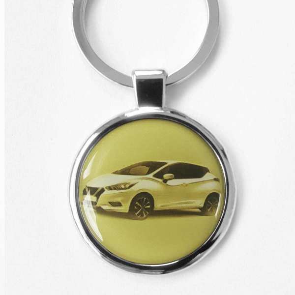 Nissan Micra Schlüsselanhänger personalisiert