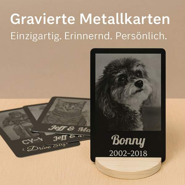 Gravierte Erinnerungskarte für Hunde – personalisierbare Metallkarte mit Foto & Namen